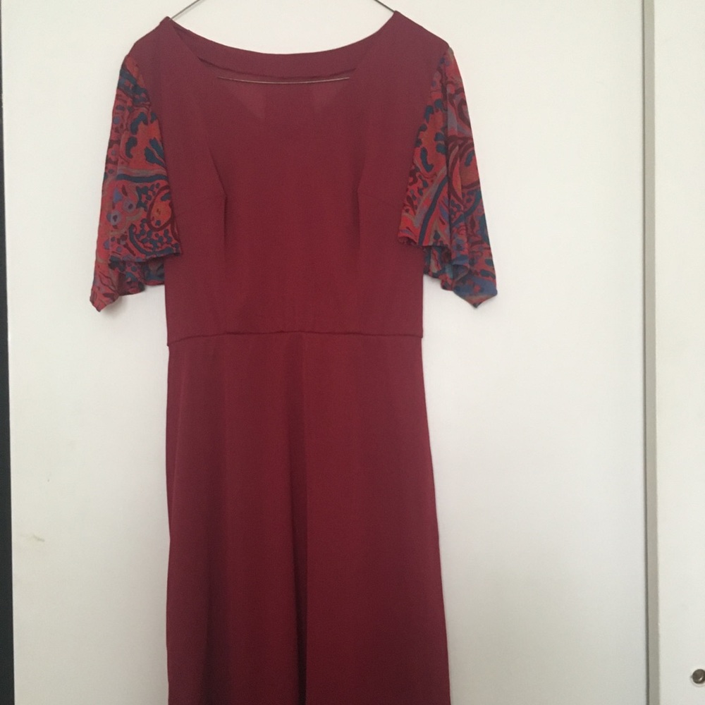 Italian tailored Red dress with fantasy sleeves